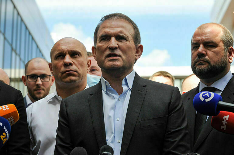 Партия Медведчука объявила о приостановке деятельности