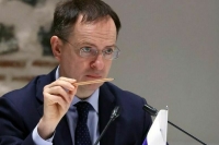 Мединский: Деэскалация по двум направлениям не означает прекращения огня