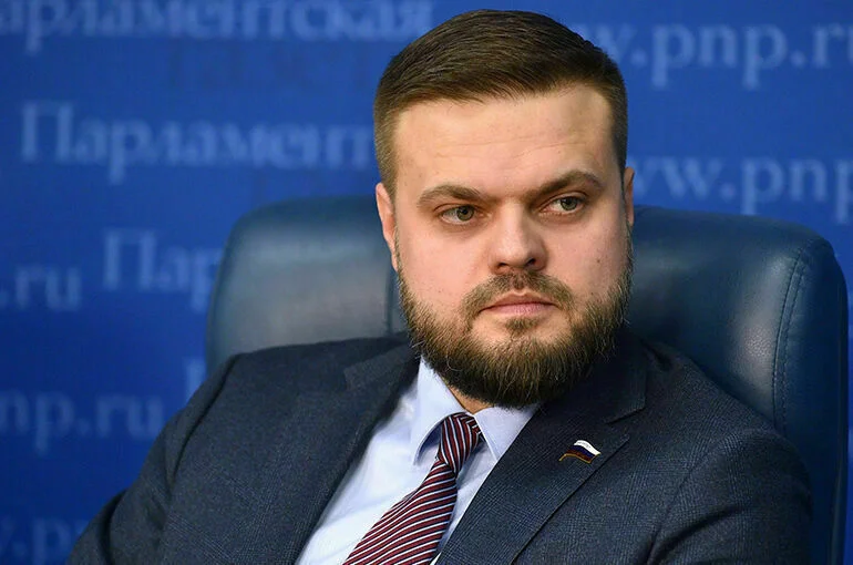Туров: В украинских учебниках жители ЛДНР названы террористами