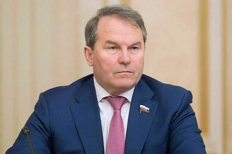 Сенатор Морозов предложил учесть в законодательстве интересы частной космонавтики
