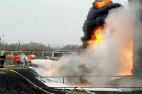 В Белгороде потушили три резервуара с топливом