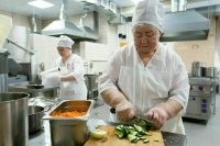 Школы хотят обязать публиковать меню горячего питания в Интернете