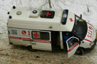 В Подмосковье автобус упал с эстакады на трассе М-9