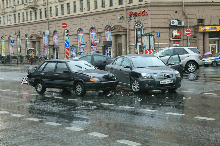 ГИБДД назвала самый опасный день недели для водителей