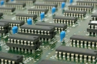 Долгов: Производителям радиоэлектроники необходимы долгосрочные контракты