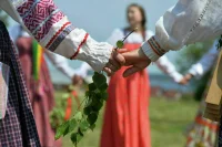 Частушки и обряды защитят законом