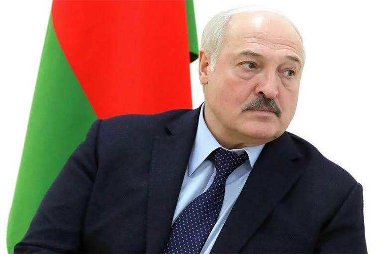 Лукашенко назвал провокацию в украинской Буче спецоперацией Великобритании