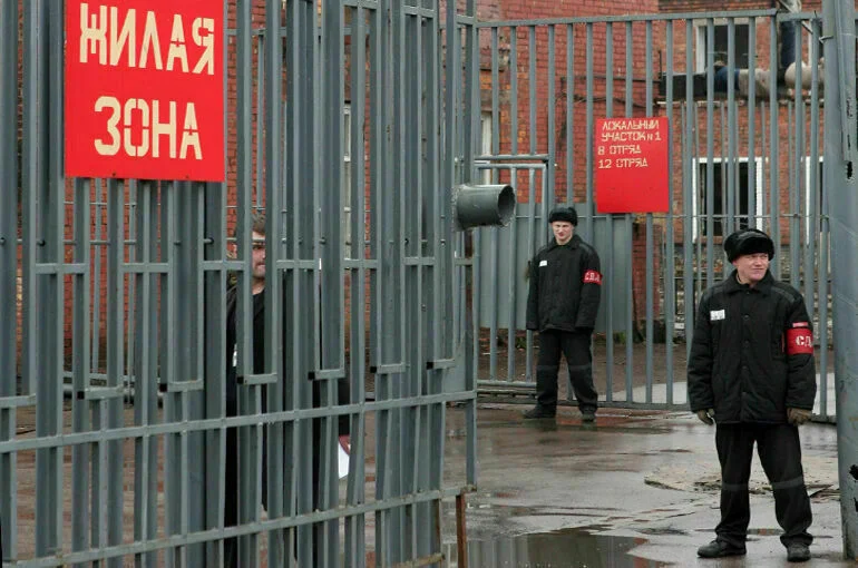 Минюст решил устранить возрастную дискриминацию осужденных
