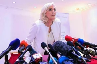 Ле Пен пообещала способствовать сближению НАТО и РФ в случае победы на выборах
