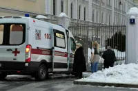 На выплаты медикам и соцработникам направят более 8 миллиардов рублей