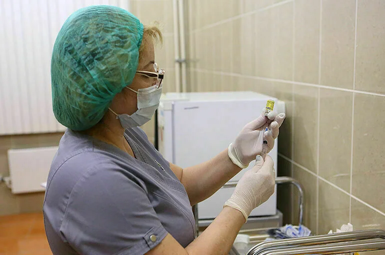 ФАС согласовала цены на новые формы детской вакцины против коронавируса