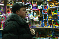 В Совфеде подписали программу стандартизации товаров и услуг для детей