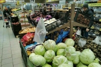 Матвейчев предложил закрывать продуктовые гипермаркеты по воскресеньям