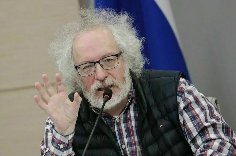 Минюст внес в реестр иноагентов Венедиктова и Невзорова