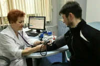 Врач напомнил о рисках пониженного давления