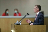 Топилин предложил обязать иностранные компании выплачивать уволенным сотрудникам 9 зарплат