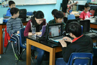 В КНР обязали госучреждения заменить иностранные компьютеры китайскими аналогами