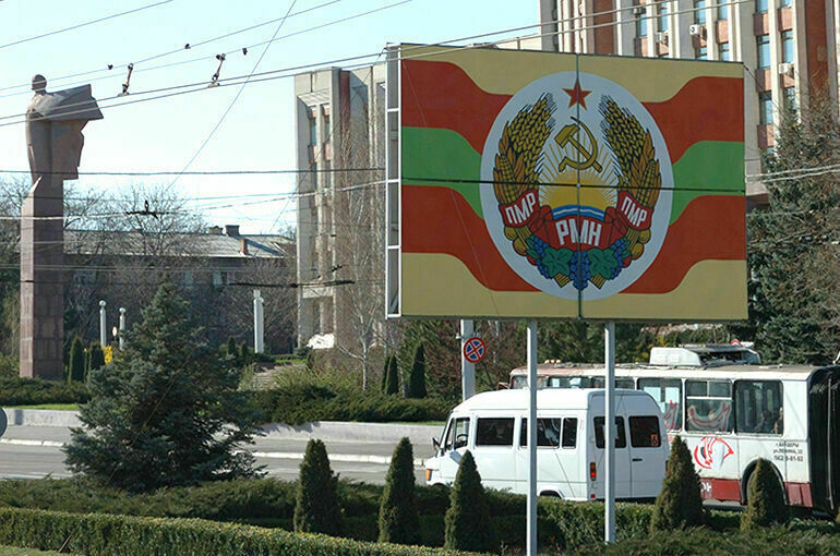 В Приднестровье попытались поджечь военкомат и нефтебазу