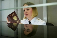 Россиянам разрешили выезд на автомобилях в Грузию, ДНР, ЛНР