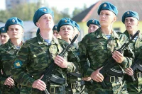 Военным хотят отменить предельный возраст для заключения первых контрактов