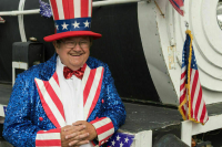 Китайская газета объяснила, зачем США накачивают мир устаревшим оружием