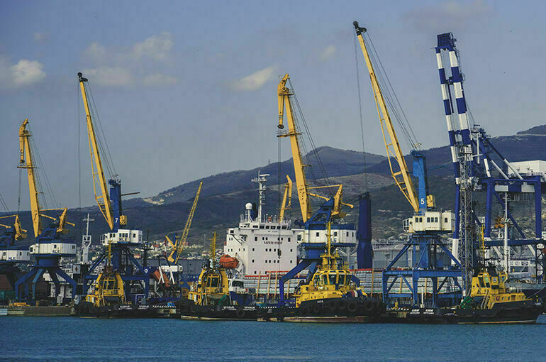 Иностранным кораблям хотят запретить заход в порт из-за незаконного рыболовства