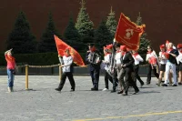 На Красной площади в пионеры приняли около 5 тысяч школьников
