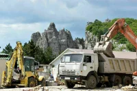 В Крыму хотят ввести временные правила сноса самовольных построек