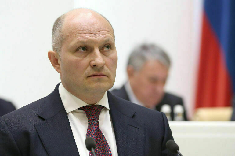 Совфед поддержал кандидатуру Куренкова на пост главы МЧС