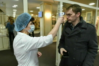 Назван самый опасный симптом после возвращения из тропической страны