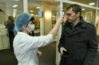 Назван самый опасный симптом после возвращения из тропической страны