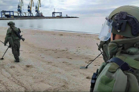 МИД РФ: Пять иностранных судов покинули порт Мариуполя после разминирования