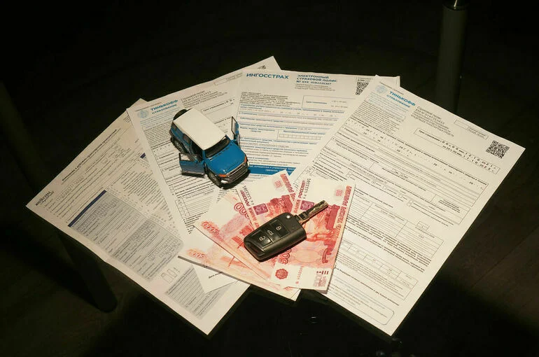 Беженцам с Донбасса и Украины хотят дать отсрочку по автострахованию