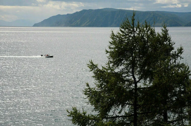 К Байкалу не хотят подпускать с пластиковой посудой​