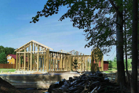 Россиянам разрешили брать льготную ипотеку на строительство домов своими силами