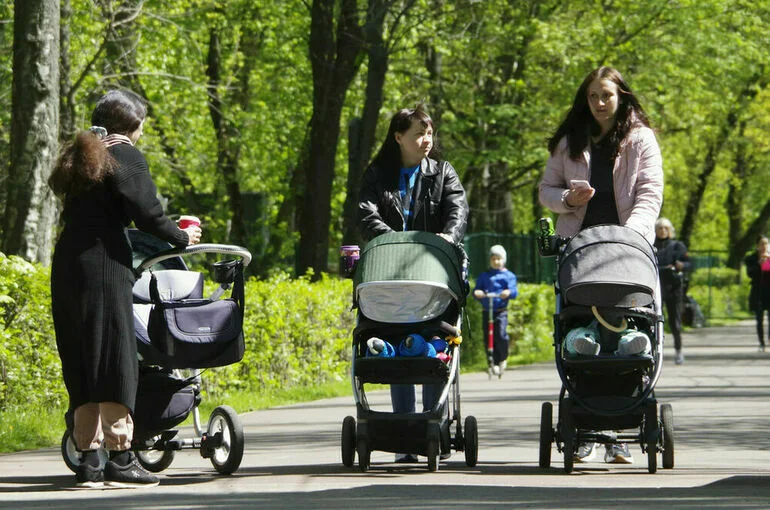 Пенсионный фонд ускорит выплату пособий многодетным