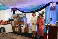 Дети Зимбабве получили от российских сенаторов мячи и спортивную форму