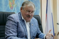 Затулин предложил не отбирать паспорта у тех, кто просит в России временного убежища