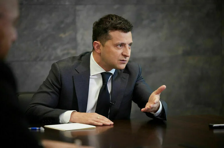Глава МИД Венгрии согласился с тезисом о психических проблемах Зеленского