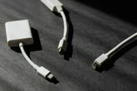 В Евросоюзе единый разъем для зарядки смартфонов могут ввести в 2024 году