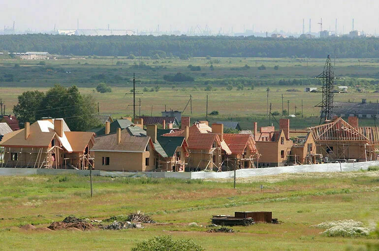 Врачам и учителям будут раздавать землю в Москве без торгов