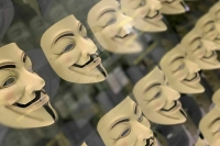 Интернет-пользователей хотят окончательно вывести из тени