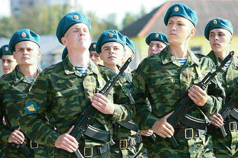 Опытным военным &mdash; контрактникам хотят выдавать сертификаты на бесплатное образование