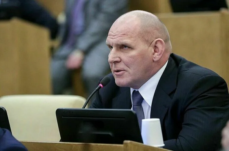 Карелин предложил подтянуть внутреннюю селекцию в спорте за счет санкций