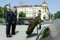 Володин возложил цветы к Монументу Победы в Минске