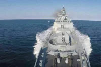 Морякам-черноморцам вручили подарки и письма школьников