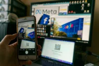 Мосгорсуд оставил в силе запрет соцсетей компании Meta* в России