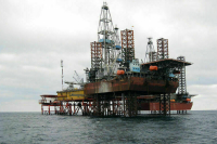 С буровых платформ &laquo;Черноморнефтегаза&raquo; эвакуировали более 90 человек