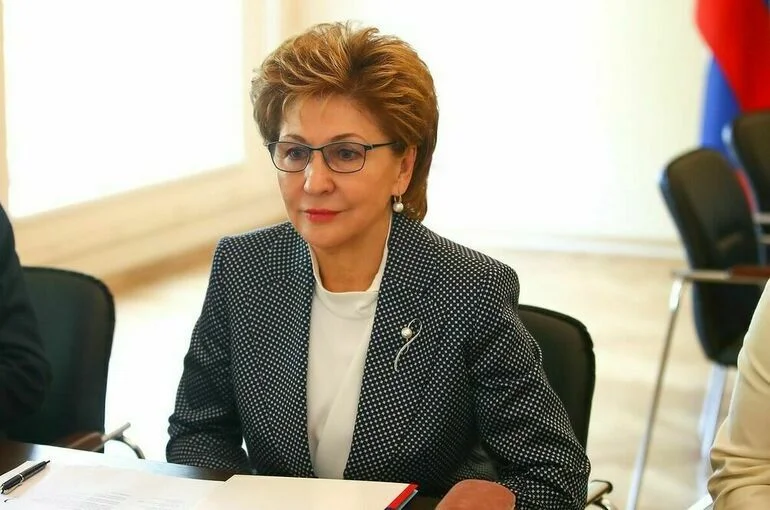 Карелова предложила заняться трудоустройством населения адресно