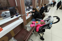 Котяков: Пособие по нуждаемости назначается 99% обратившихся семей с детьми